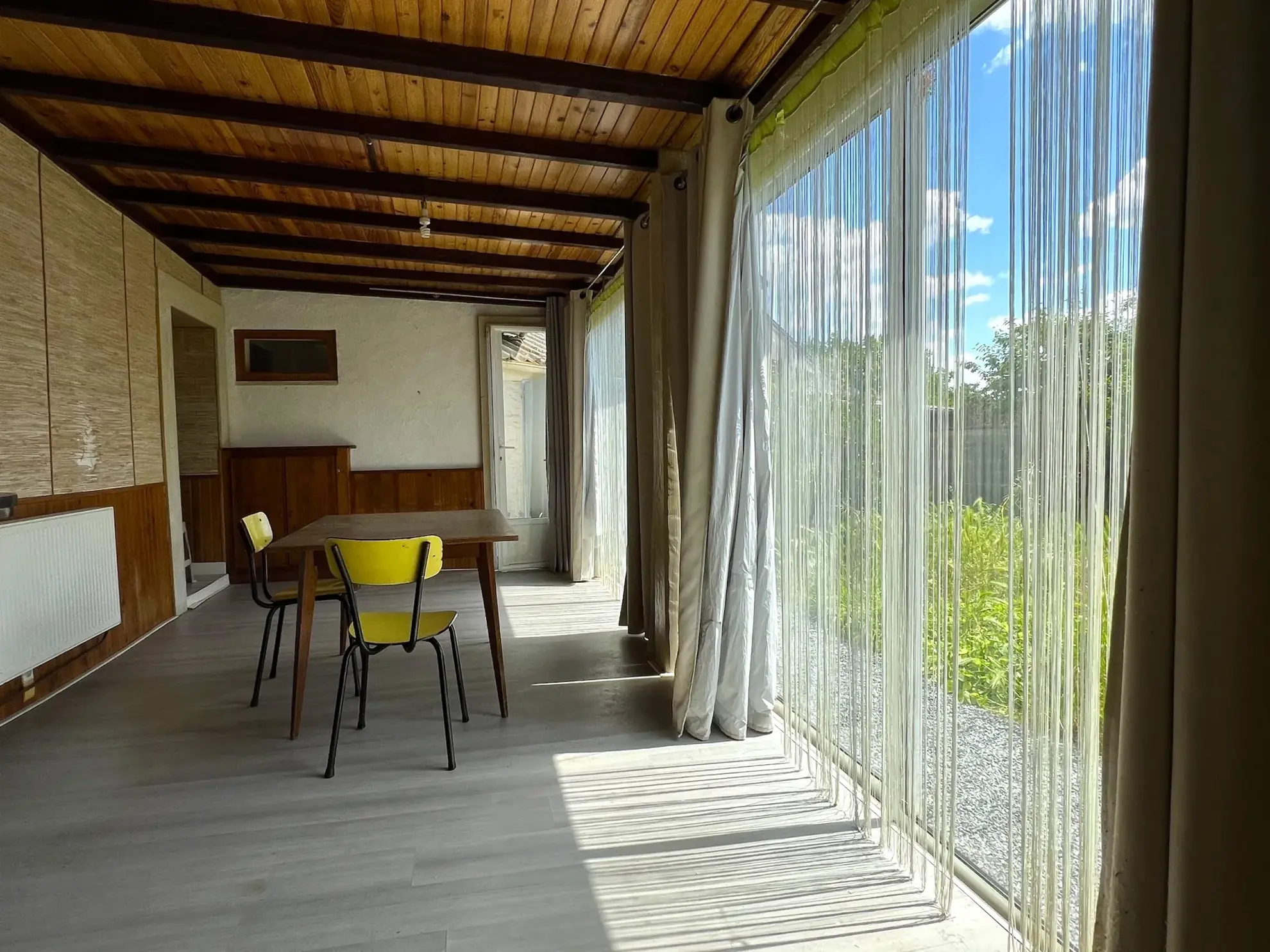 Charmante maison à proximité du centre-ville de Châtellerault avec terrain et dépendance 
