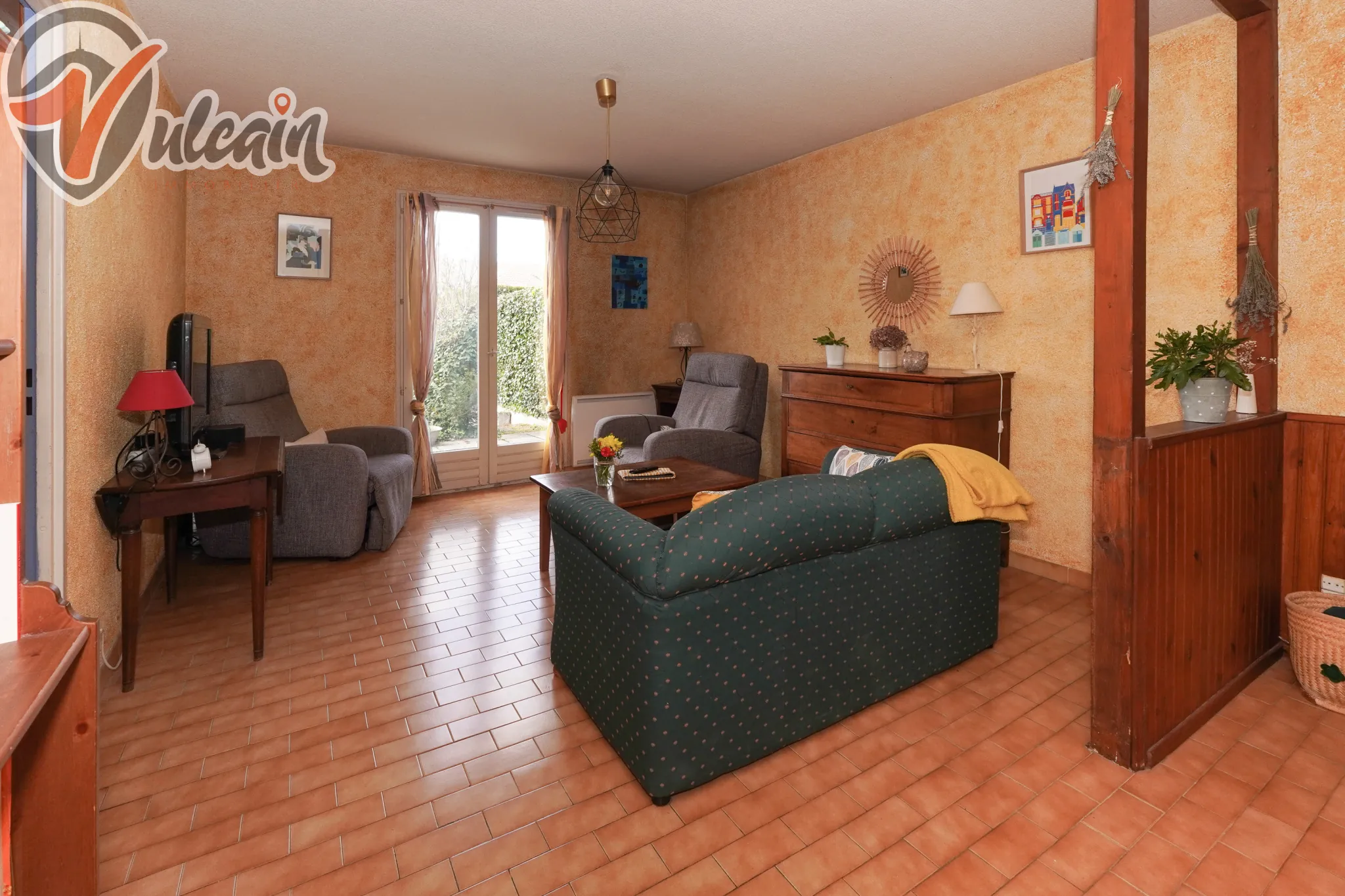 Maison mitoyenne à Pont du Château avec 3 chambres et terrasse - Secteur calme 