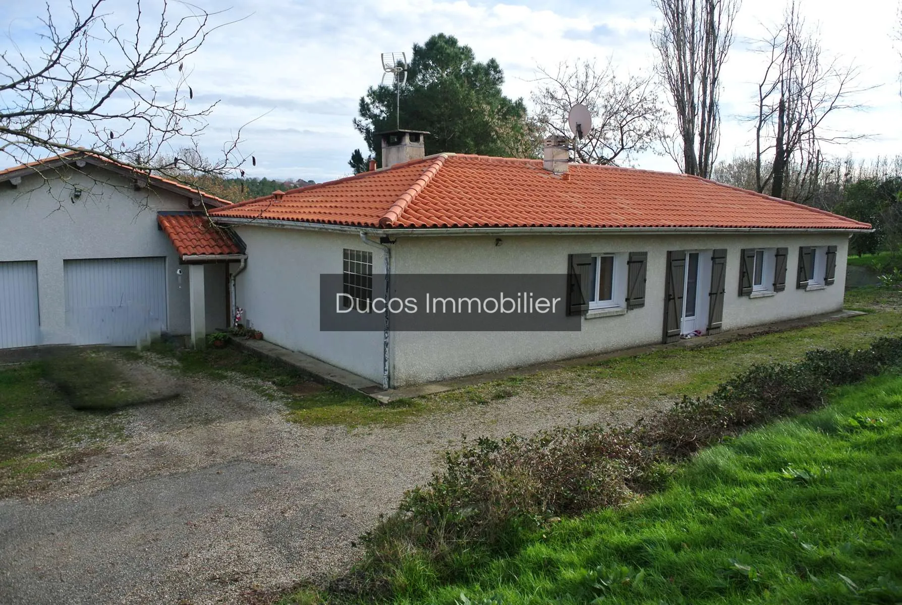 Charmante maison de plain-pied à Marmande avec terrasse et garage 