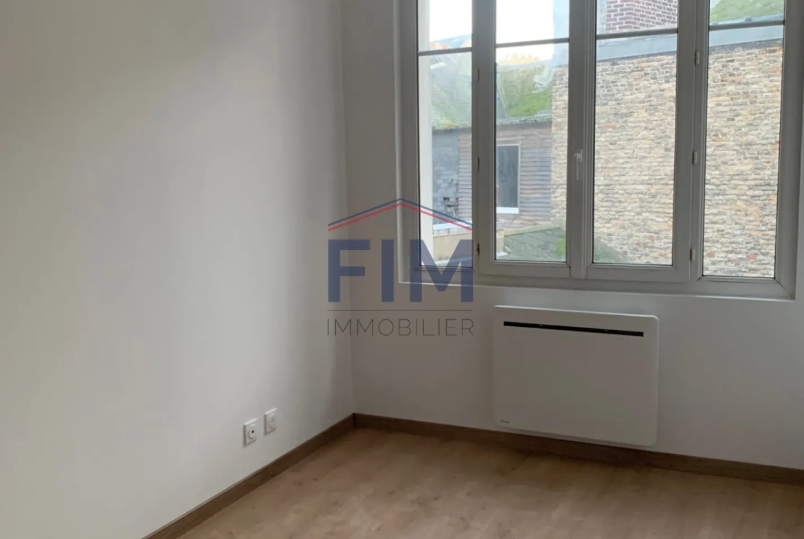 Appartement F2 rénové et meublé au centre de Dieppe - Prêt à vivre 