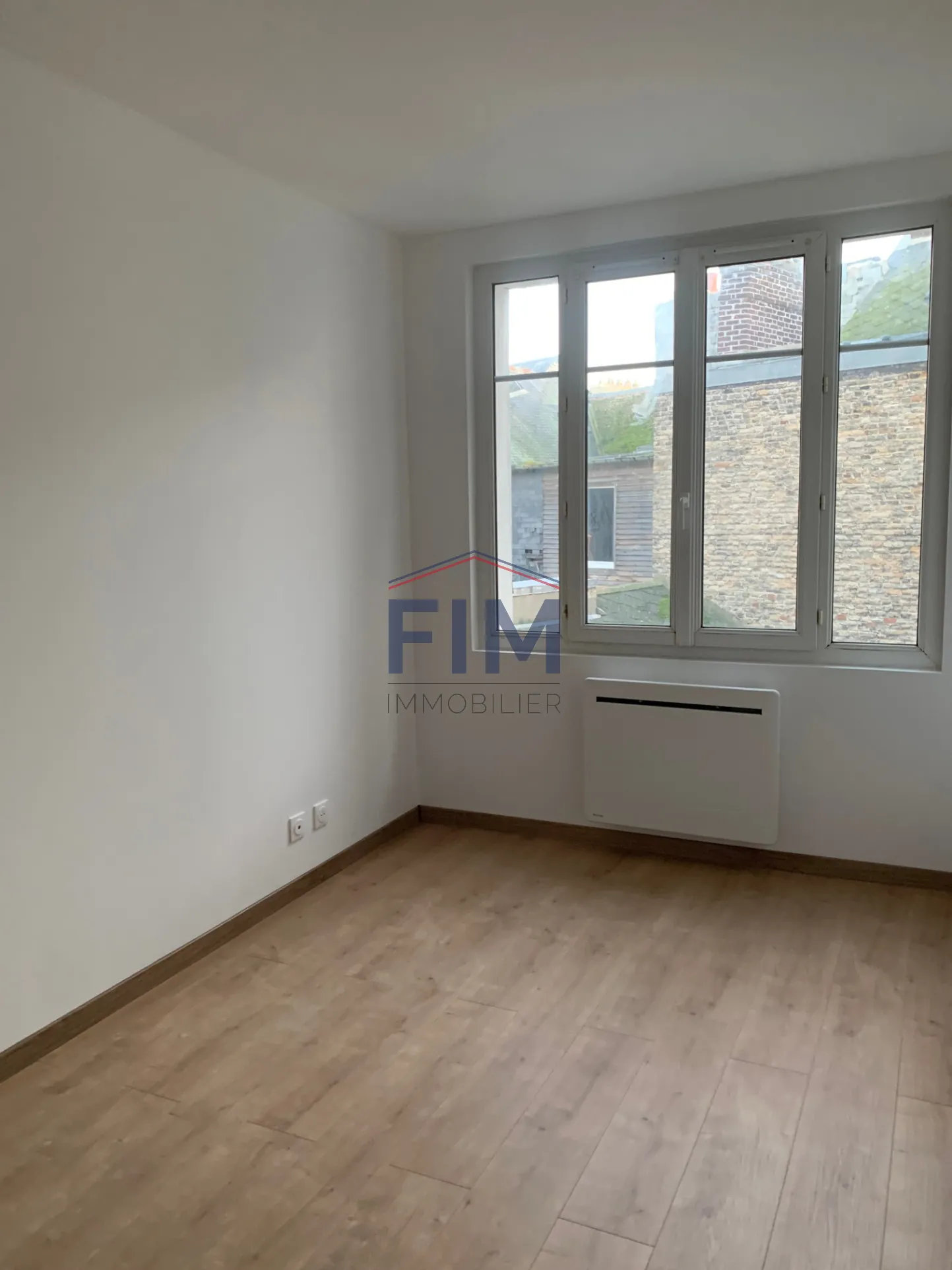 Appartement F2 rénové et meublé au centre de Dieppe - Prêt à vivre 