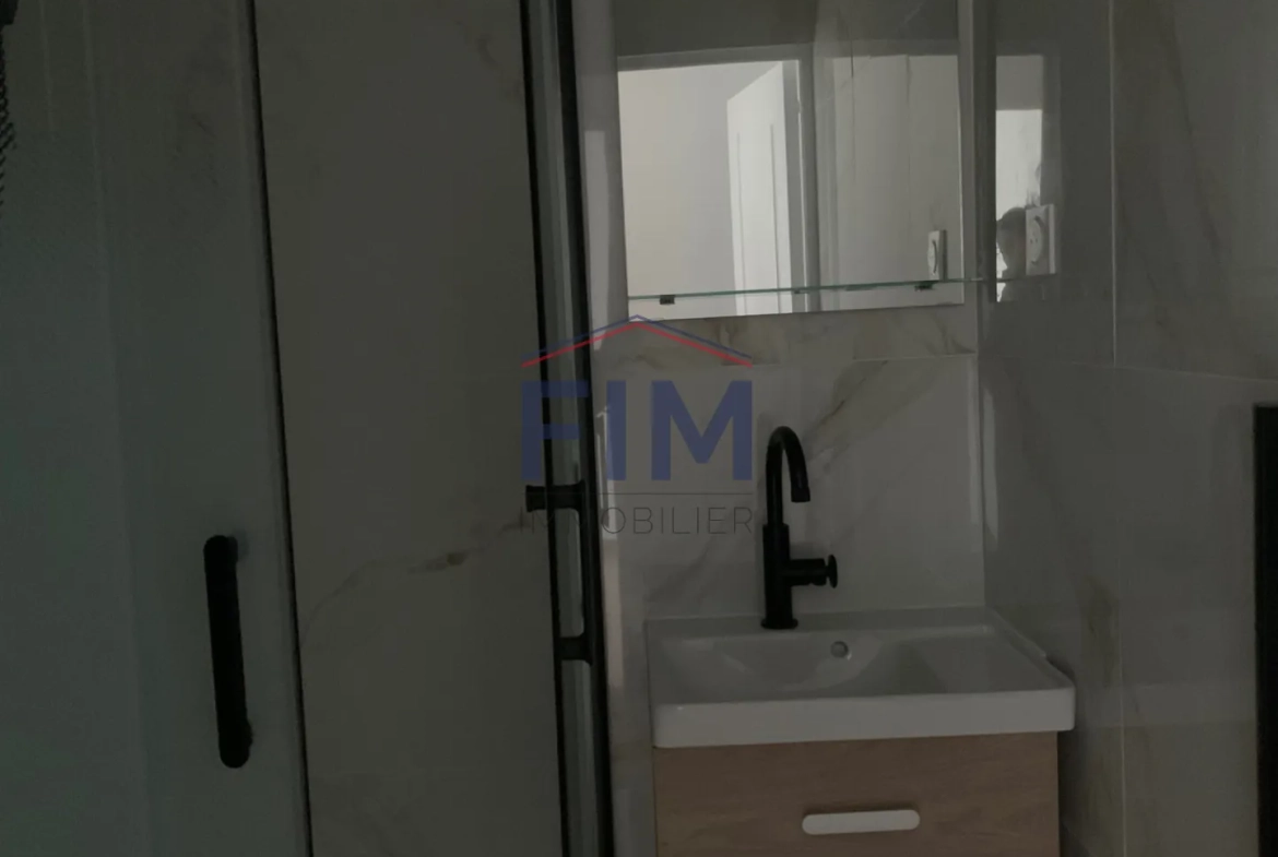 Appartement F2 rénové et meublé au centre de Dieppe - Prêt à vivre 