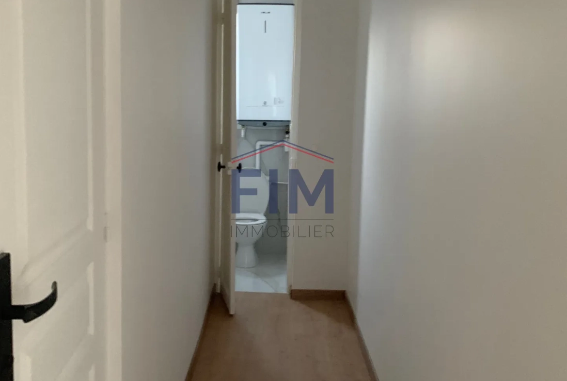 Appartement F2 rénové et meublé au centre de Dieppe - Prêt à vivre 