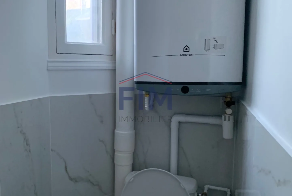 Appartement F2 rénové et meublé au centre de Dieppe - Prêt à vivre 