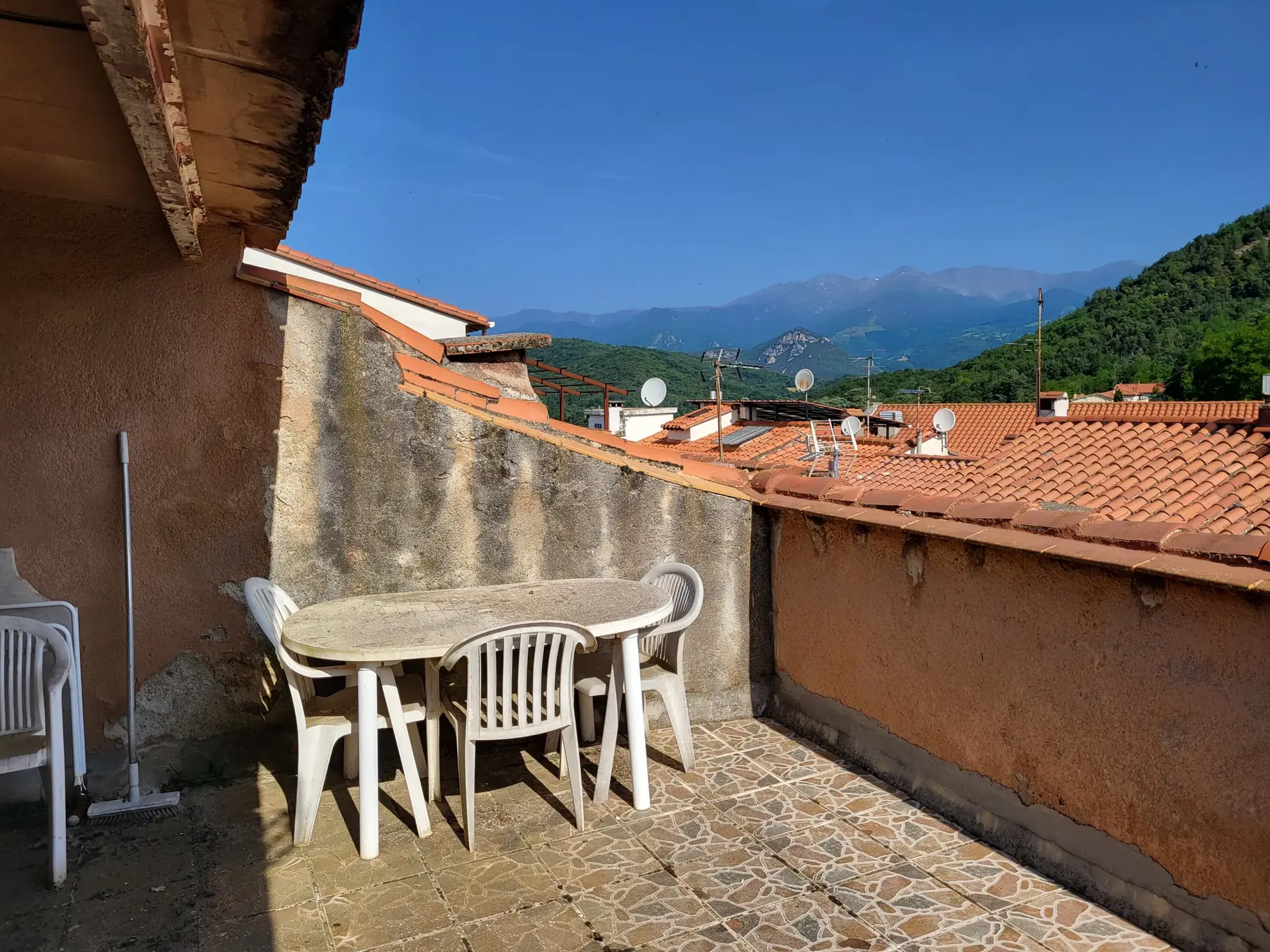Maison en pierre avec appartement et vue sur le Canigou à Saint Laurent de Cerdans 