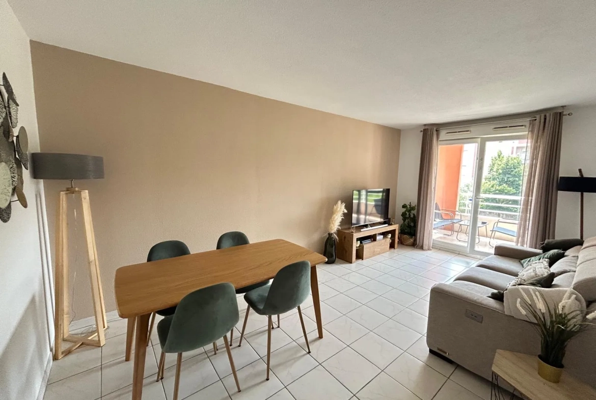 Bel appartement 3 pièces de 64 m² avec terrasse et parking à Saint-André-de-la-Roche 