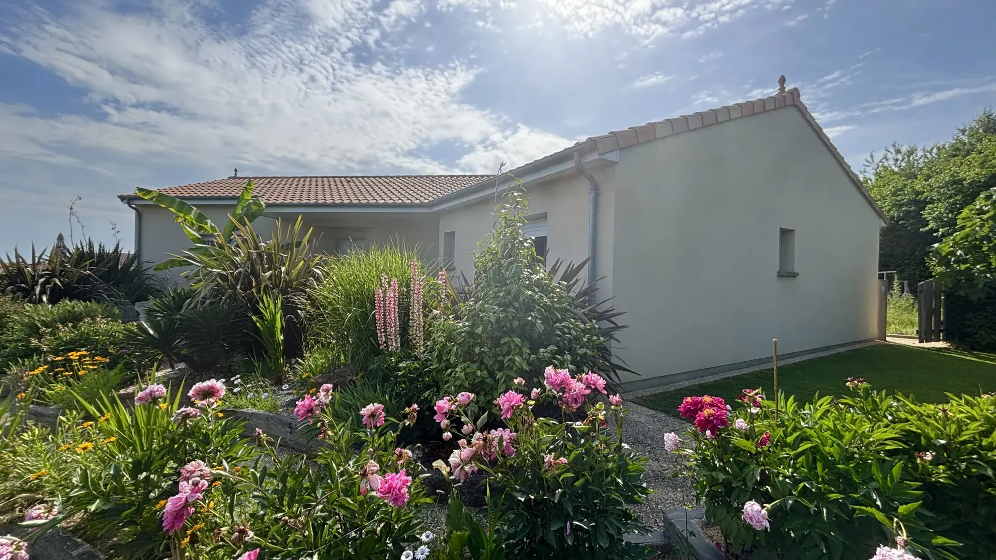 Maison à vendre à La Tourlandry – 4 chambres, terrain clos, environnement calme 