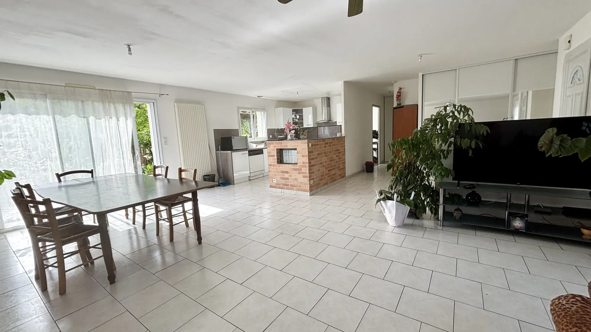 Maison à vendre à La Tourlandry – 4 chambres, terrain clos, environnement calme 