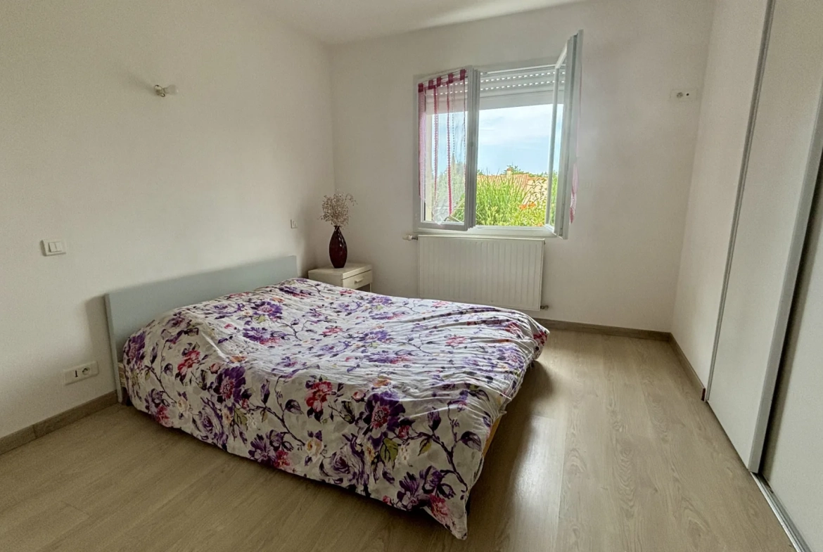 Maison à vendre à La Tourlandry – 4 chambres, terrain clos, environnement calme 