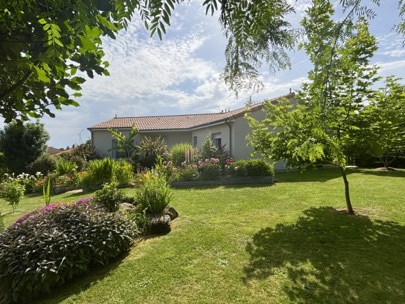 Maison à vendre à La Tourlandry – 4 chambres, terrain clos, environnement calme