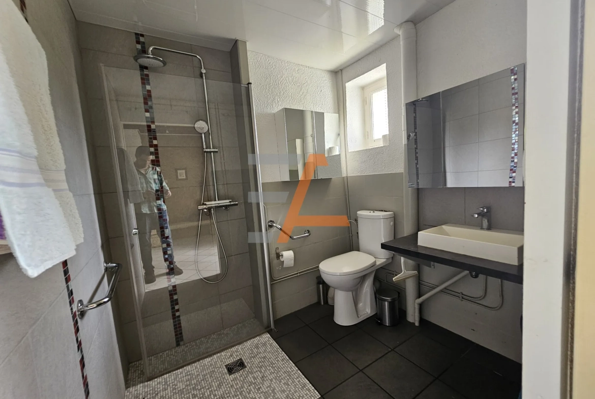 Belle maison de 180 m² avec grand terrain dans le Pilat 