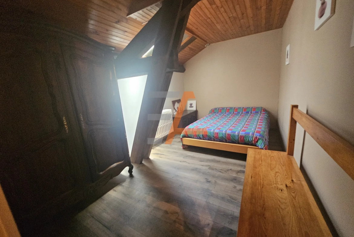 Belle maison de 180 m² avec grand terrain dans le Pilat 