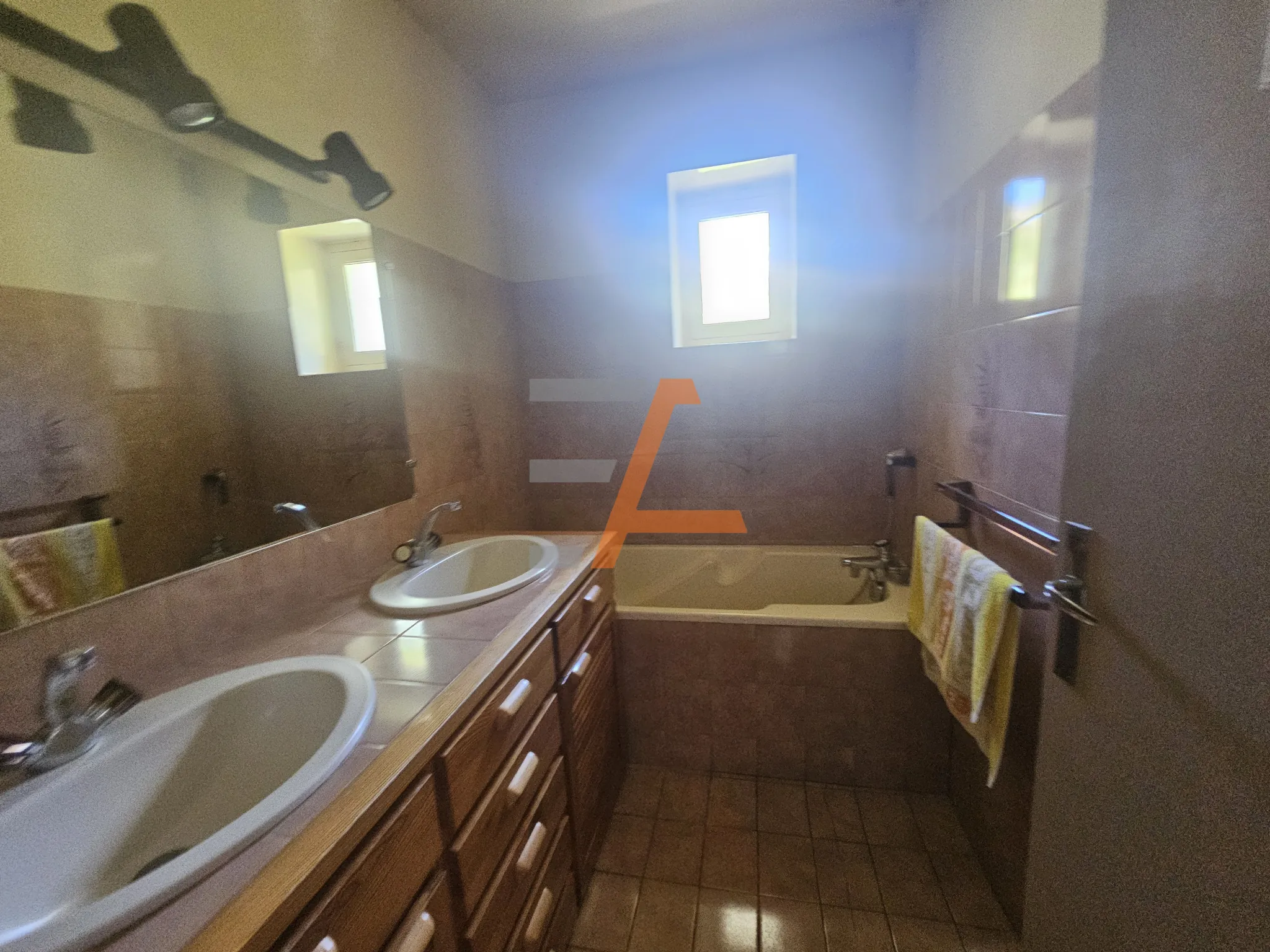 Belle maison de 180 m² avec grand terrain dans le Pilat 