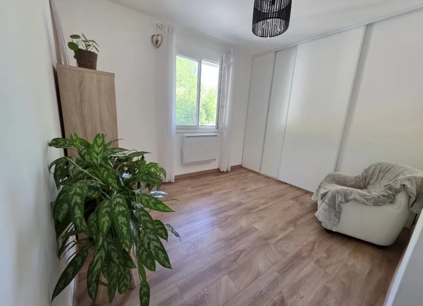 Belle maison à Barsac avec piscine, jardin et double garage 