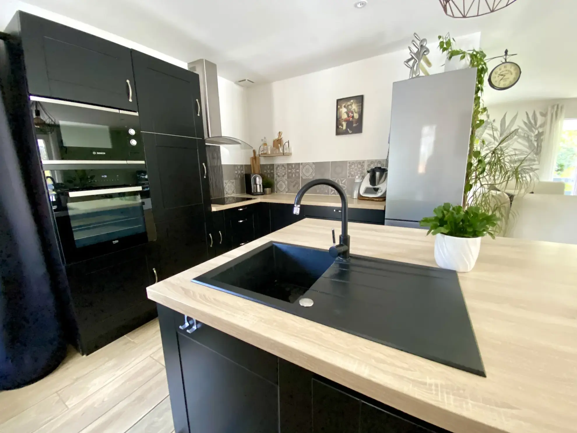 Belle maison à Barsac avec piscine, jardin et double garage 