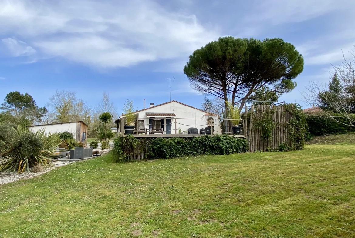 Belle maison à Barsac avec piscine, jardin et double garage 