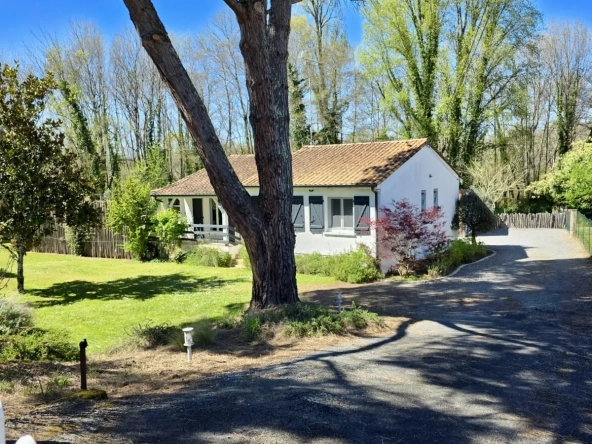 Belle maison à Barsac avec piscine, jardin et double garage