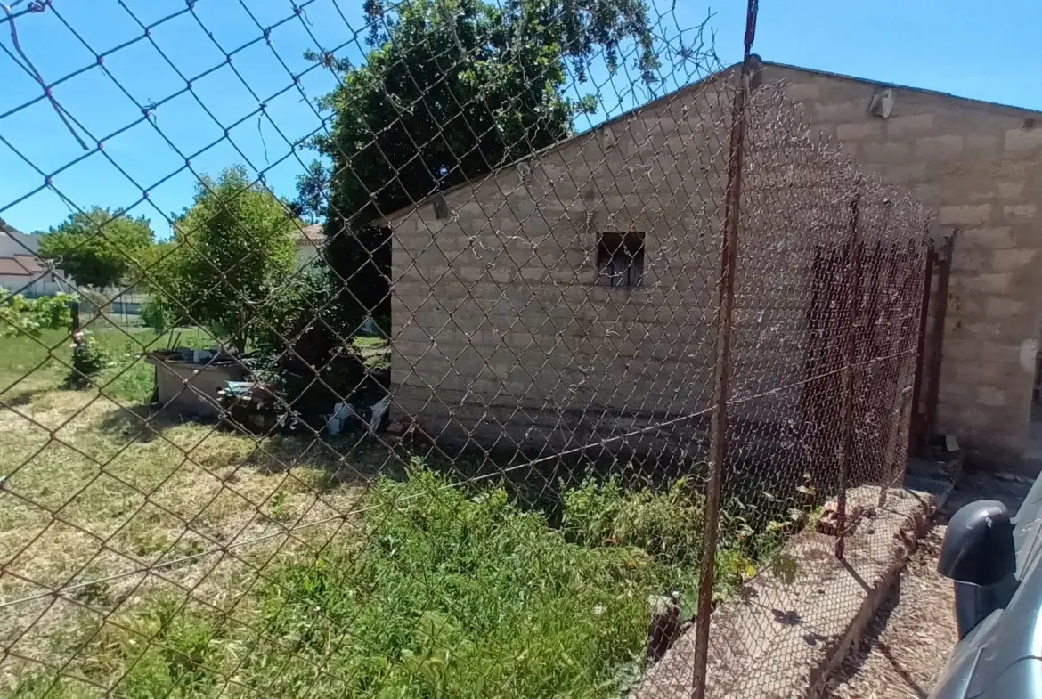 Terrain à bâtir de 408 m² à Magalas, proche écoles, avec garage 