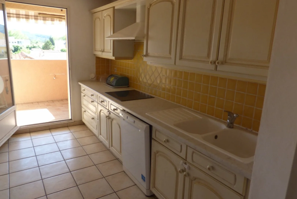 Appartement T3 à Draguignan avec terrasse et parking - Investissement locatif sécurisé 
