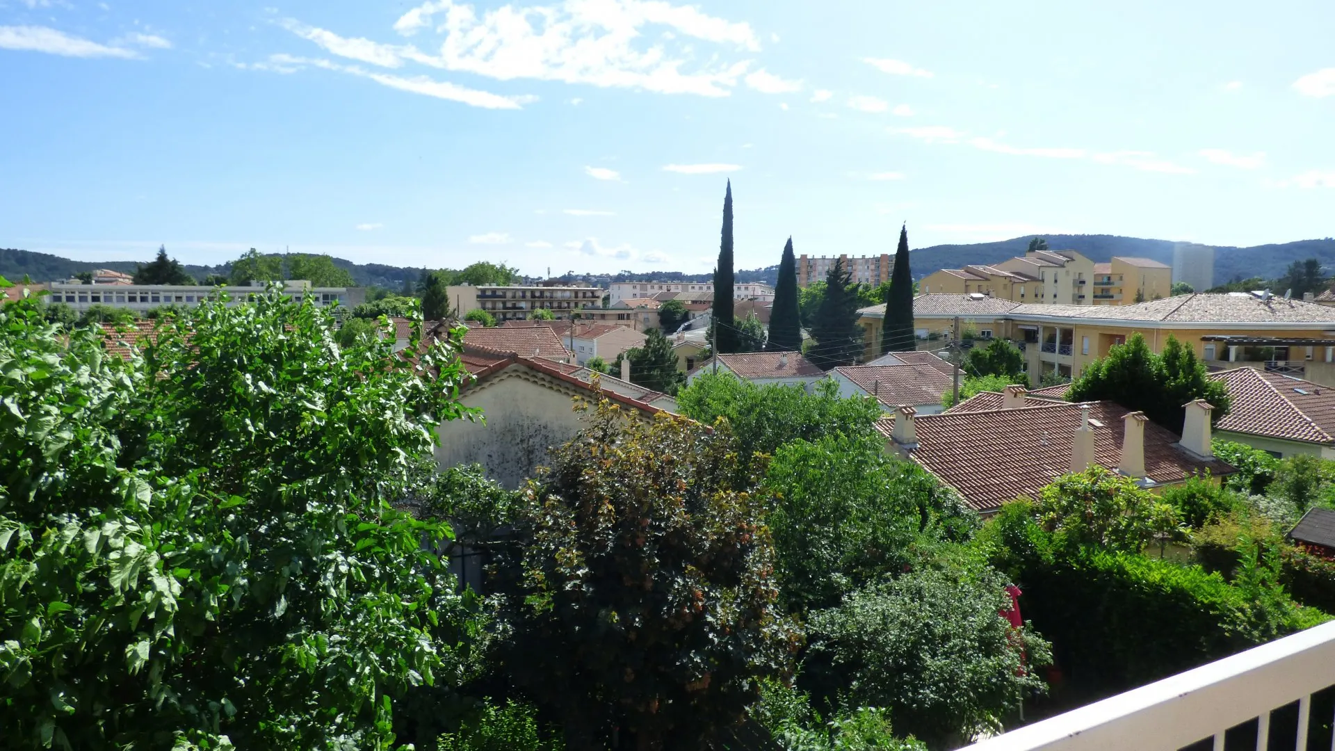 Appartement T3 à Draguignan avec terrasse et parking - Investissement locatif sécurisé 