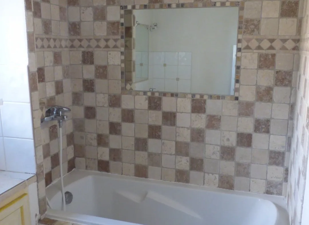 Appartement T3 à Draguignan avec terrasse et parking - Investissement locatif sécurisé 