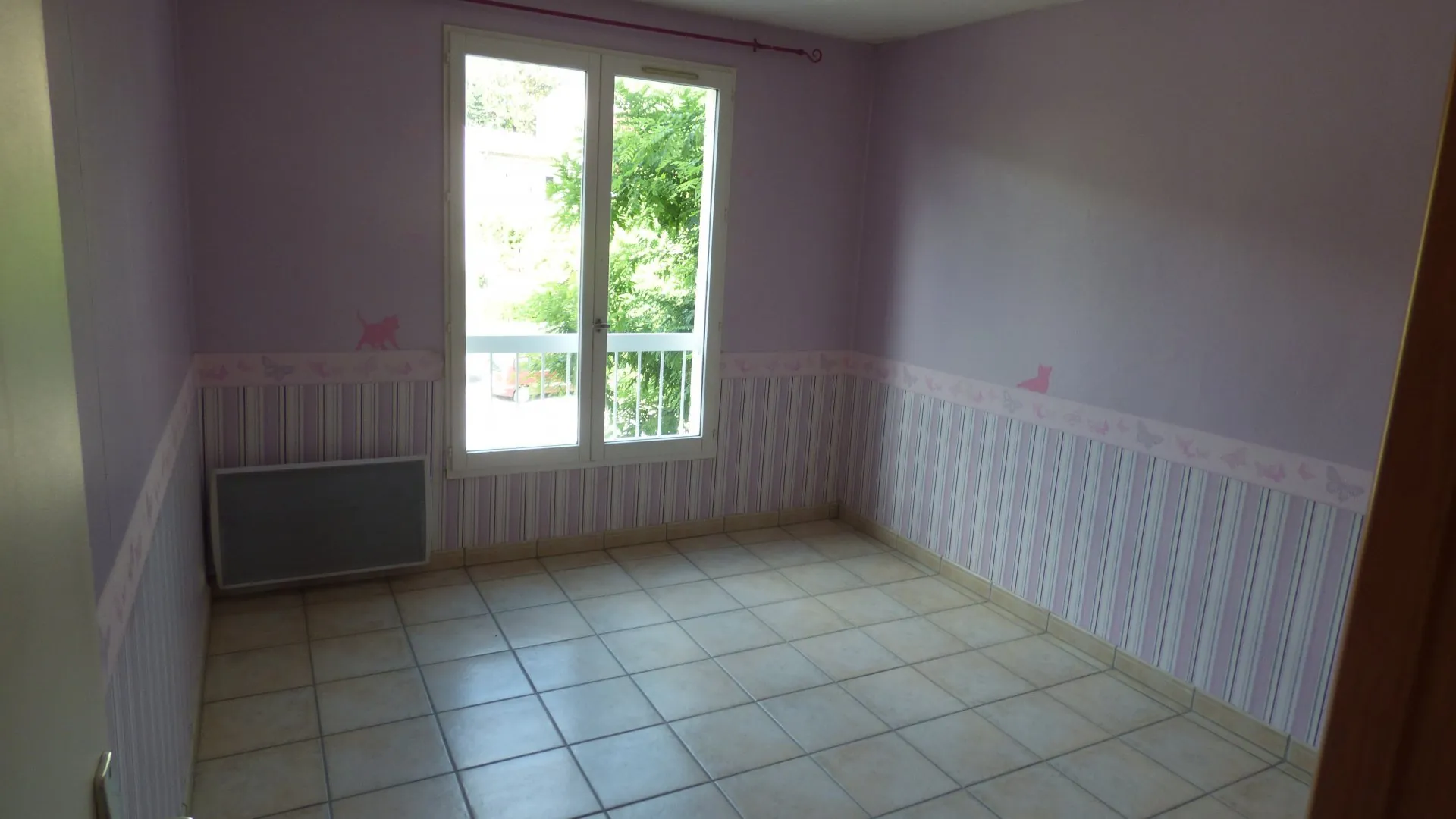 Appartement T3 à Draguignan avec terrasse et parking - Investissement locatif sécurisé 