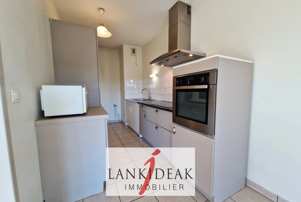 Appartement T3 de 67 m2 à Boucau avec terrasse et parking privé 