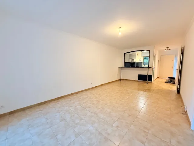 Achat appartement 3 pièces avec jardin et piscine au Cannet 
