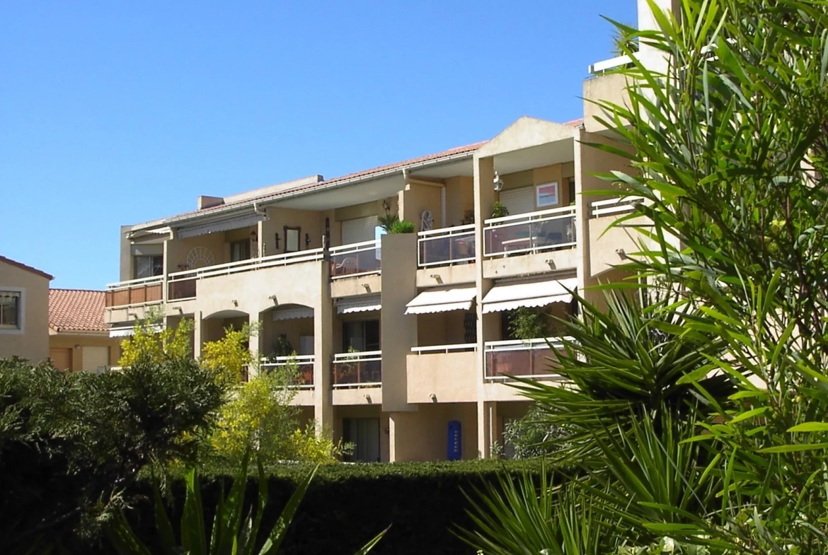 Appartement 3 pièces de 72 m² avec jardin et piscine au Cannet 