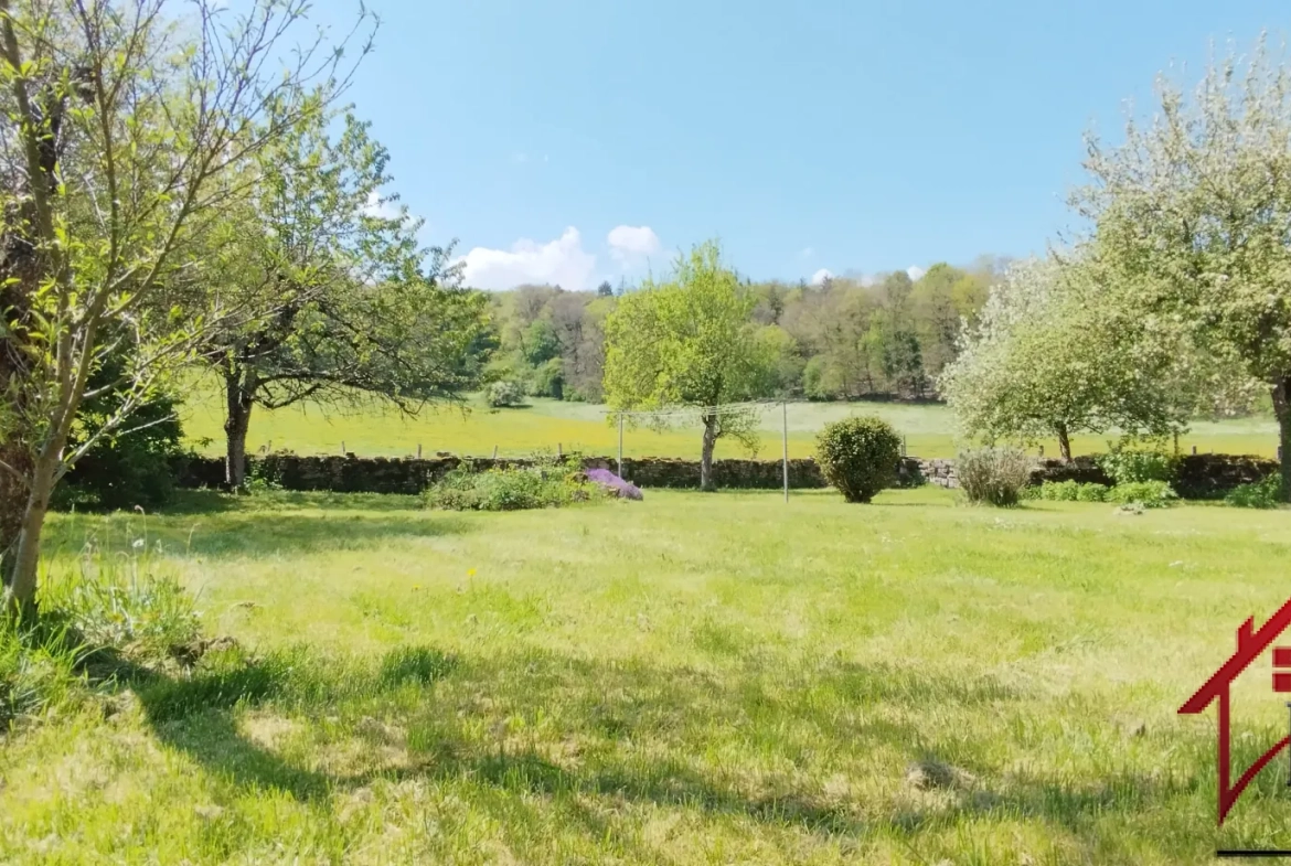 Maison en pierres de 127 m² avec 4 chambres à Giey-sur-Aujon, parfait état 