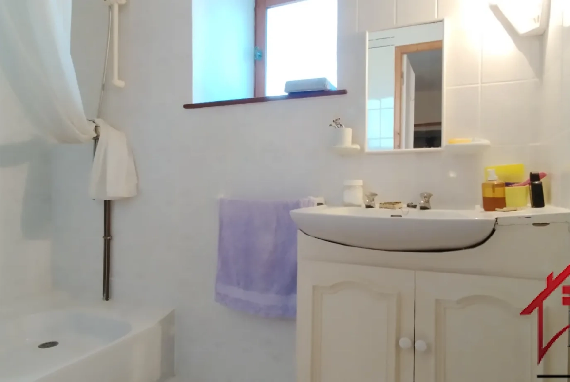 Maison en pierres de 127 m² avec 4 chambres à Giey-sur-Aujon, parfait état 