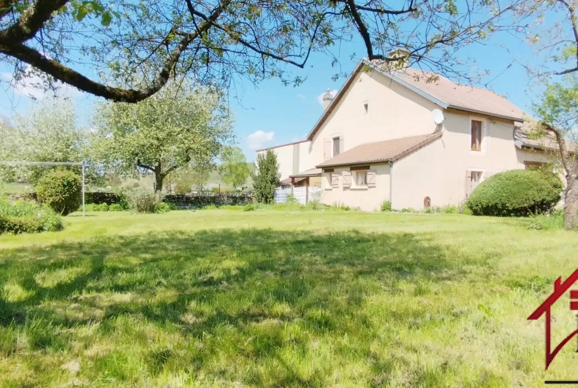 Maison en pierres de 127 m² avec 4 chambres à Giey-sur-Aujon, parfait état 