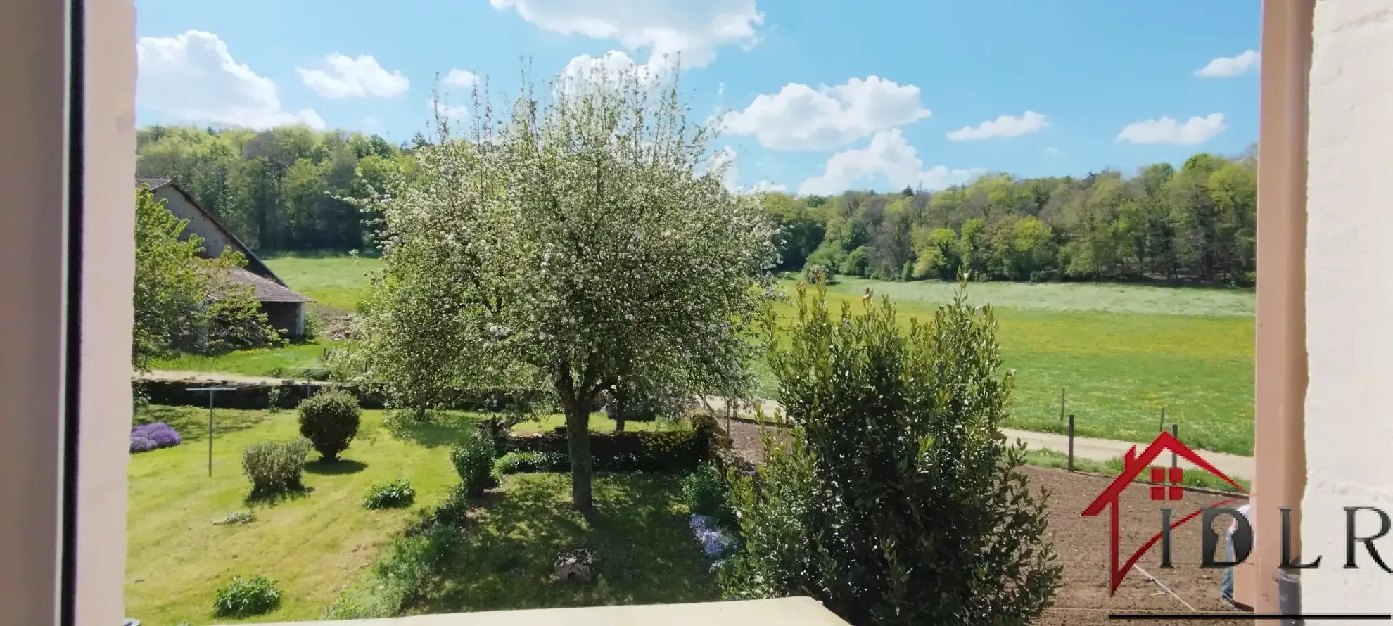 Maison en pierres de 127 m² avec 4 chambres à Giey-sur-Aujon, parfait état 
