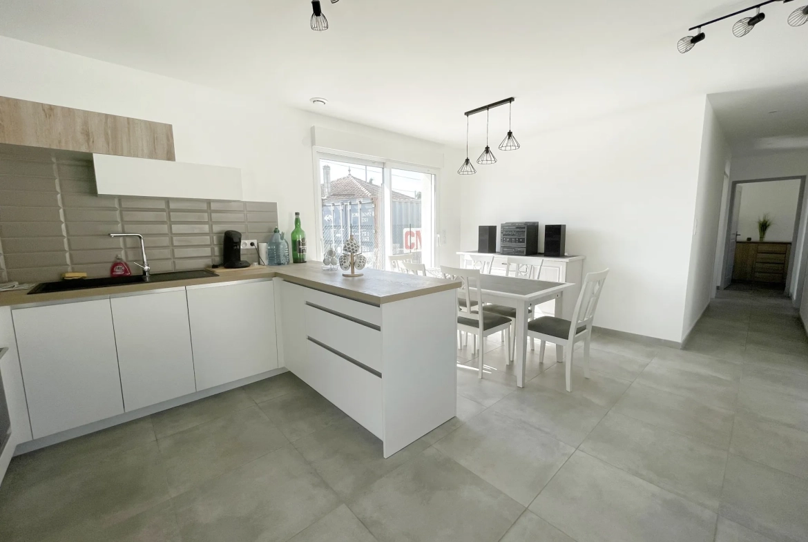 Maison de plain-pied moderne proche centre-ville de Marmande à vendre 