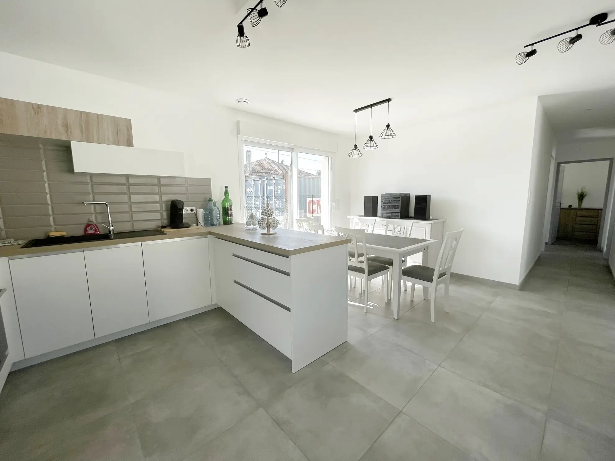 Maison de plain-pied moderne proche centre-ville de Marmande à vendre 