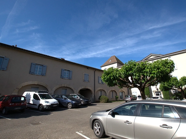 Appartement Duplex T3 de 83,90 m² à Jassans Riottier en vente loué