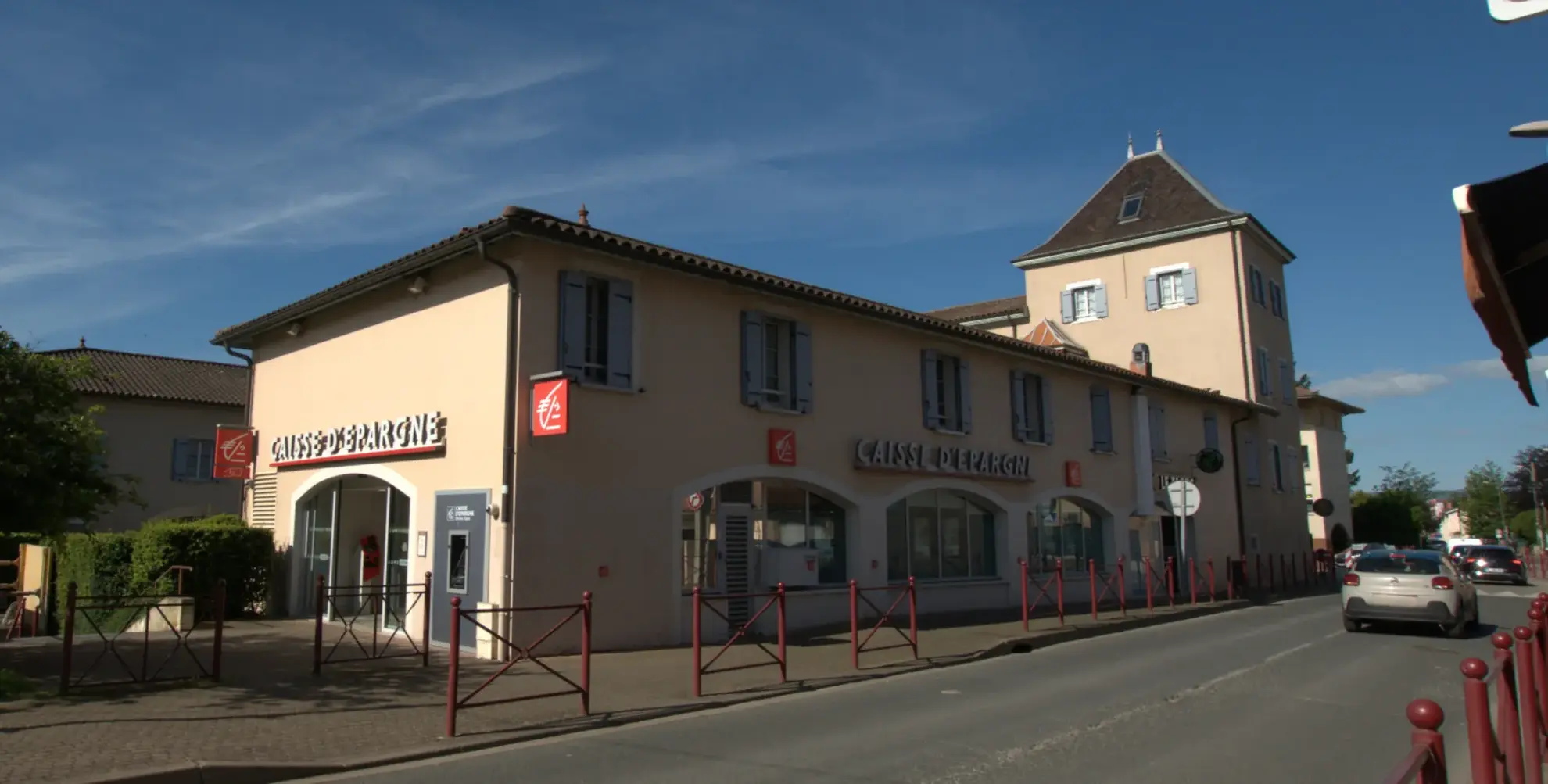 Appartement Duplex T3 de 83,90 m² à Jassans Riottier en vente loué 