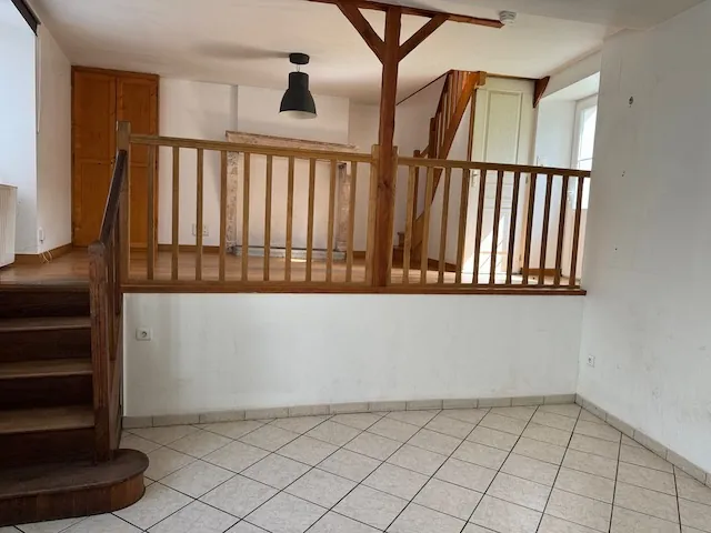 Maison de ville à Sainte Hermine avec 3 chambres et cour intérieure 