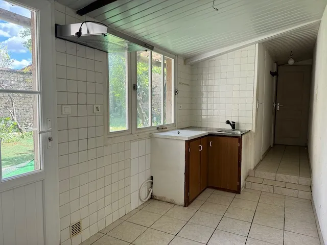 Maison de ville à Sainte Hermine avec 3 chambres et cour intérieure 