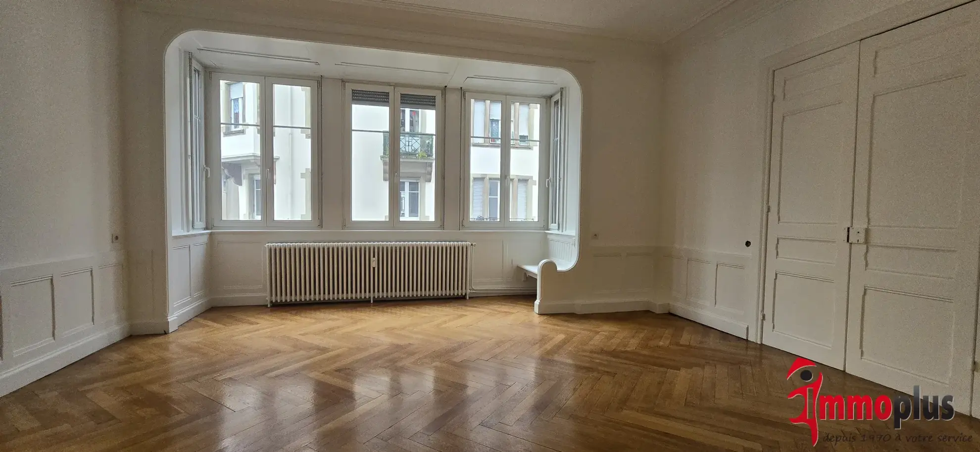 Appartement haussmannien de 172 m² à Mulhouse-Dornach avec garage et cour 