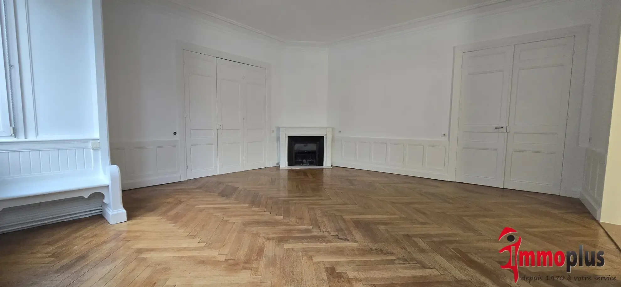 Appartement haussmannien de 172 m² à Mulhouse-Dornach avec garage et cour 