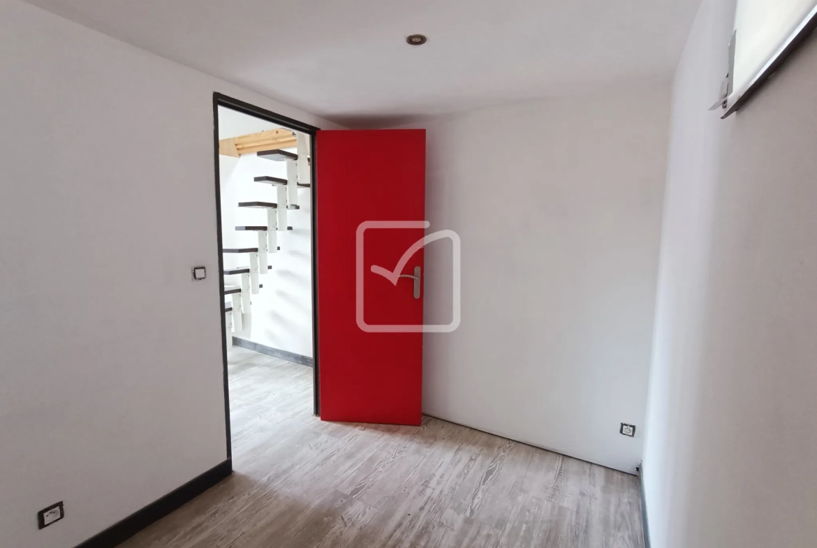 Appartement de 80 m2 à Perigueux, proche commodités, calme et lumineux 