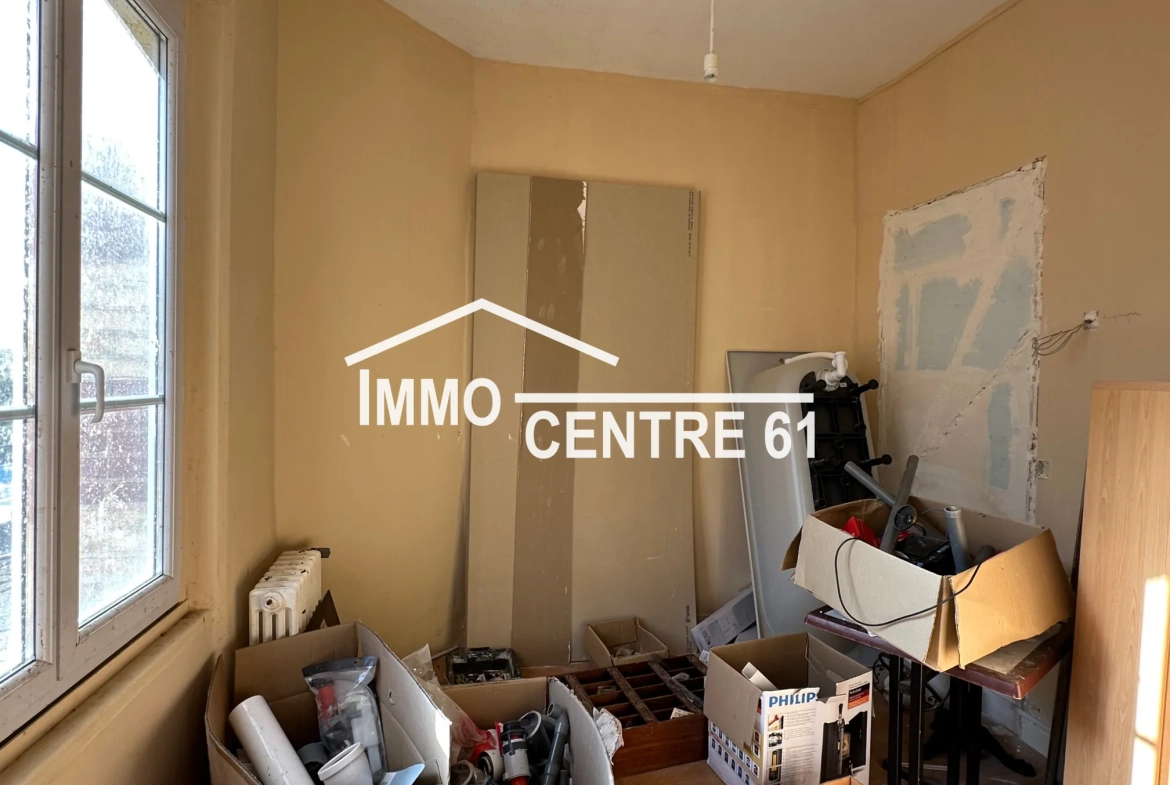 Immeuble de rapport avec restaurant et hôtel à rénover à Bagnoles de l'Orne 