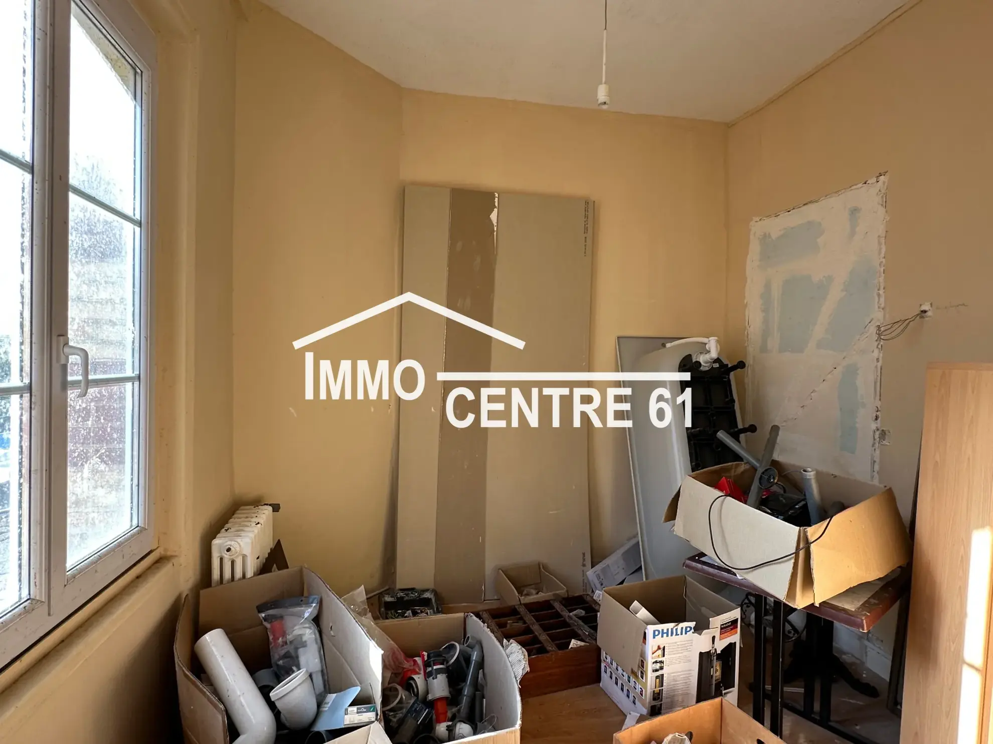Immeuble de rapport avec restaurant et hôtel à rénover à Bagnoles de l'Orne 