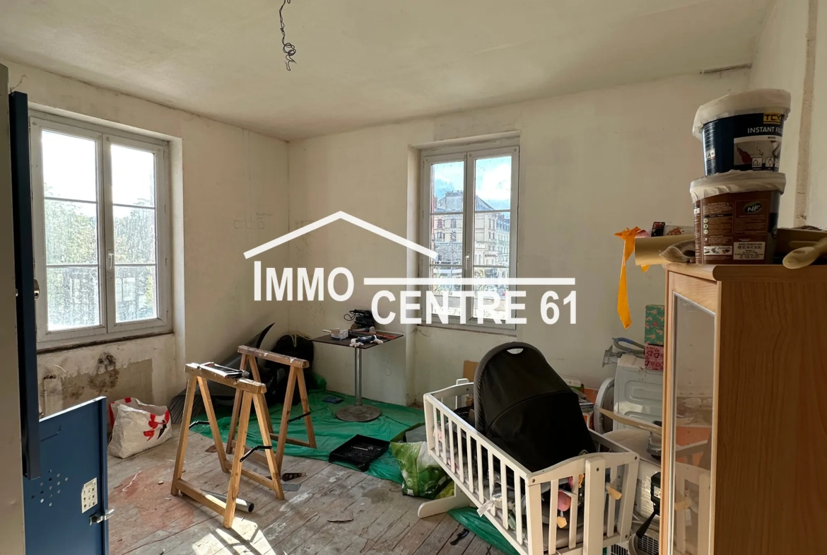 Immeuble de rapport avec restaurant et hôtel à rénover à Bagnoles de l'Orne 