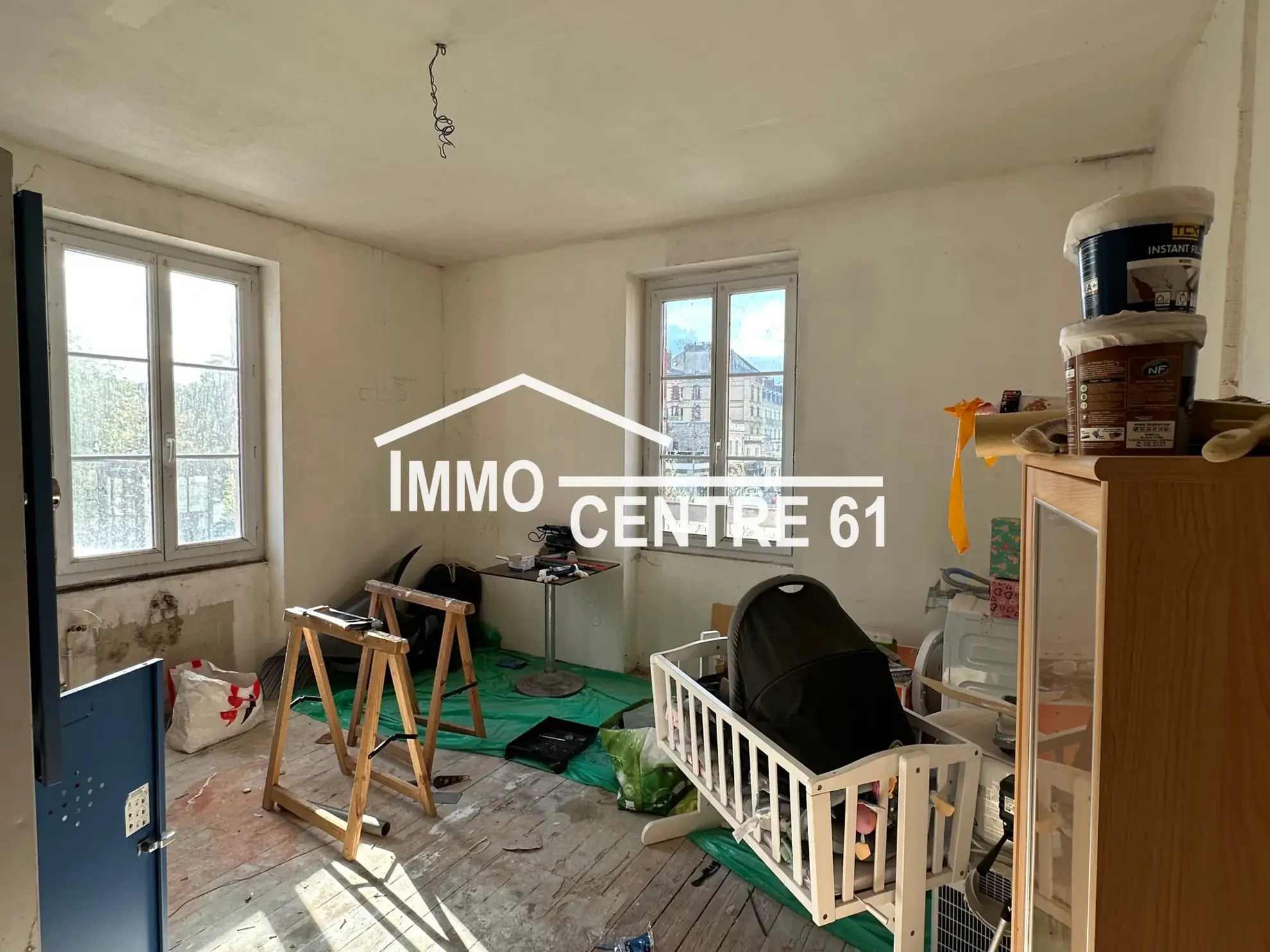 Immeuble de rapport avec restaurant et hôtel à rénover à Bagnoles de l'Orne 
