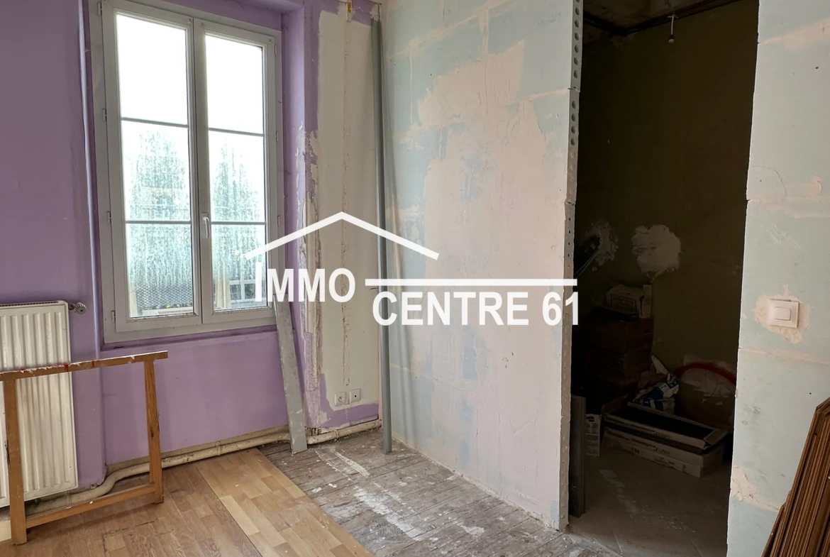 Immeuble de rapport avec restaurant et hôtel à rénover à Bagnoles de l'Orne 