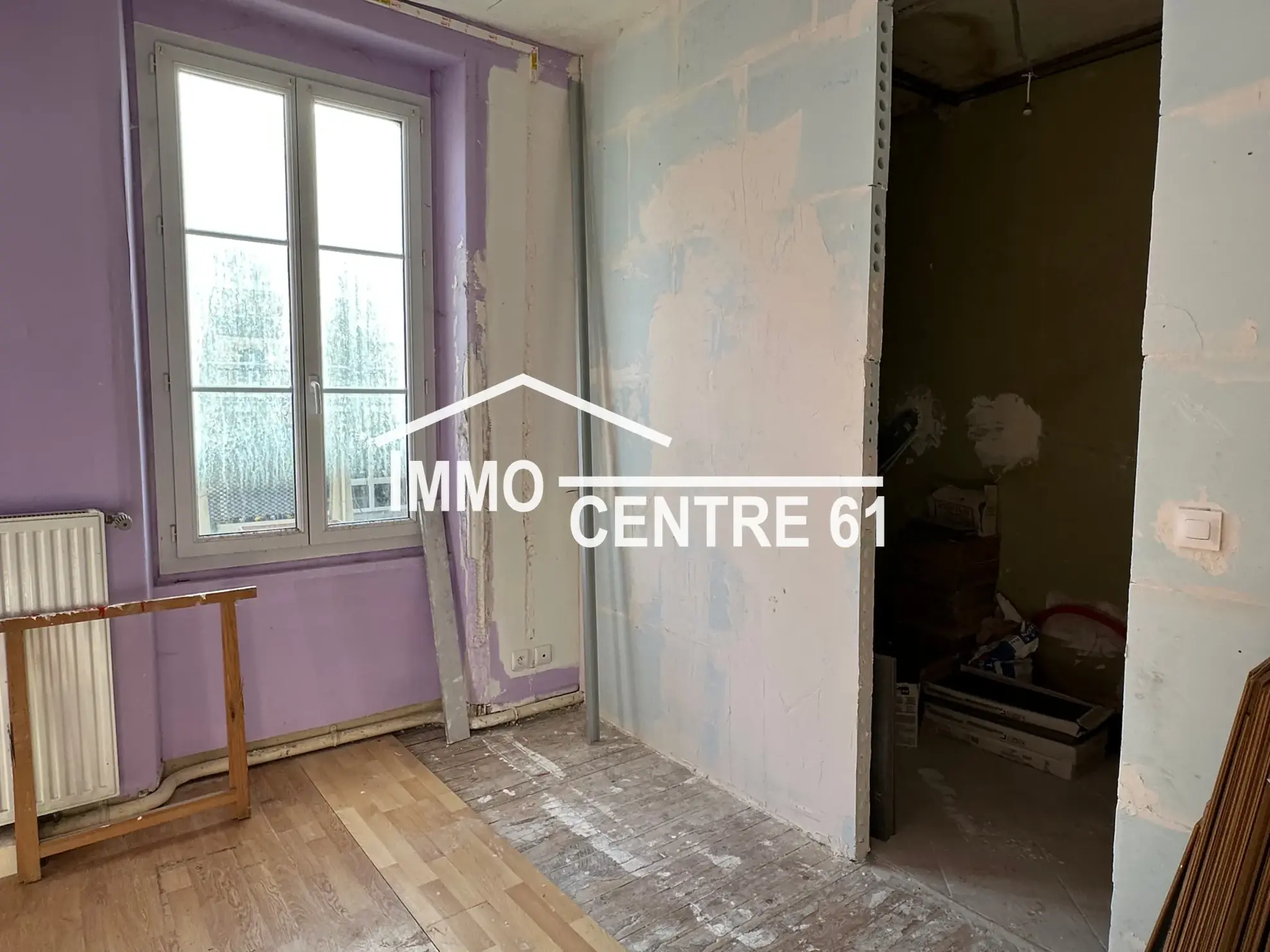 Immeuble de rapport avec restaurant et hôtel à rénover à Bagnoles de l'Orne 