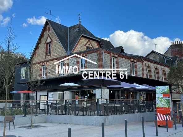 Immeuble de rapport avec restaurant et hôtel à rénover à Bagnoles de l'Orne