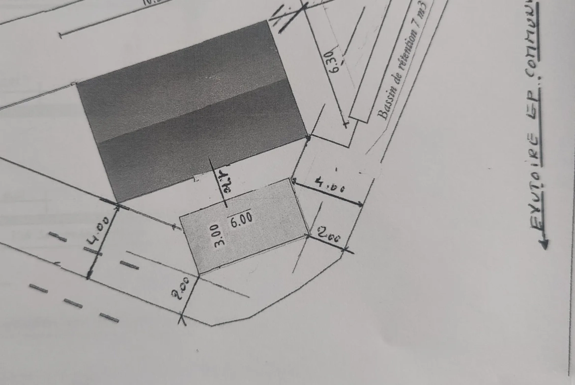 Terrain constructible de 580 m² à Salernes avec vue dégagée 